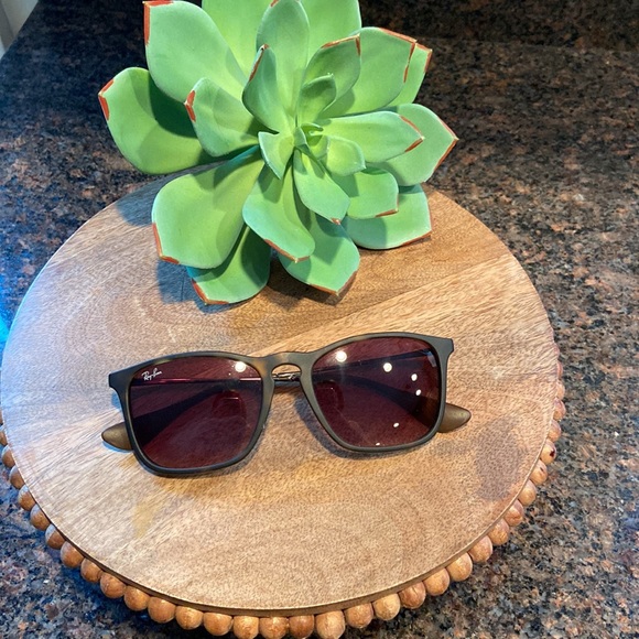 Ray Ban sunglasses - Picture 4 of 10